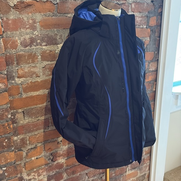 The North Face Ski Jacket - Picture 3 of 13